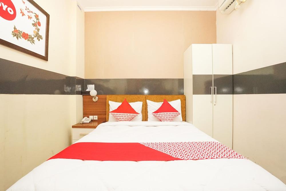 Oyo 450 Semampir Residence Surabaya Exterior photo
